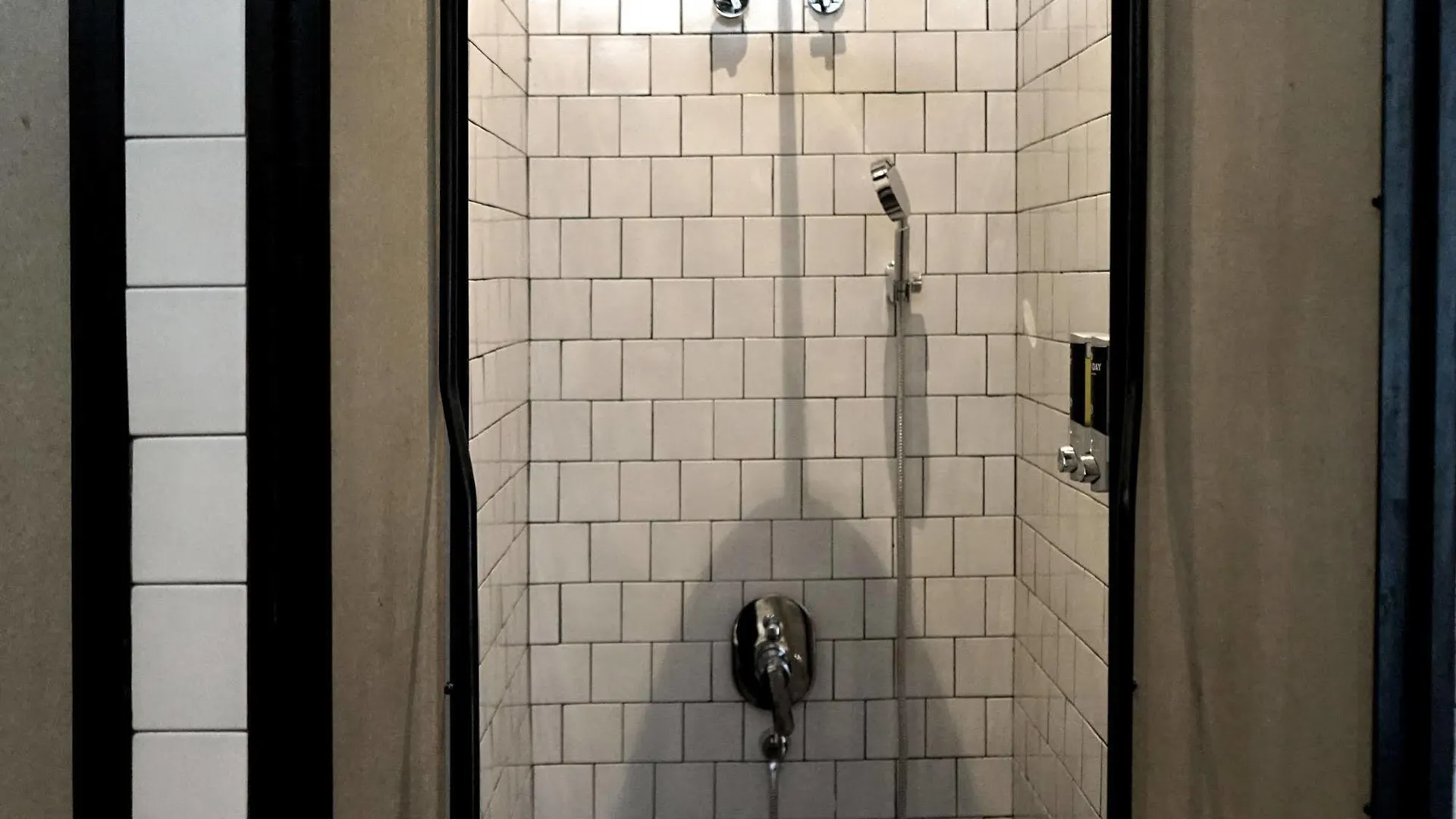 **  Container Hotel Penang جورج تاون ماليزيا